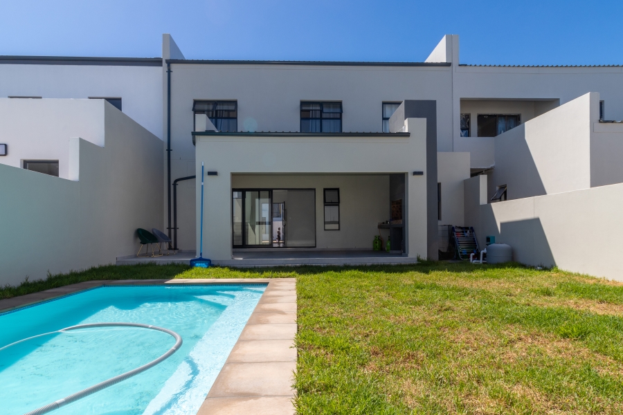 4 Bedroom Property for Sale in Sandown Western Cape